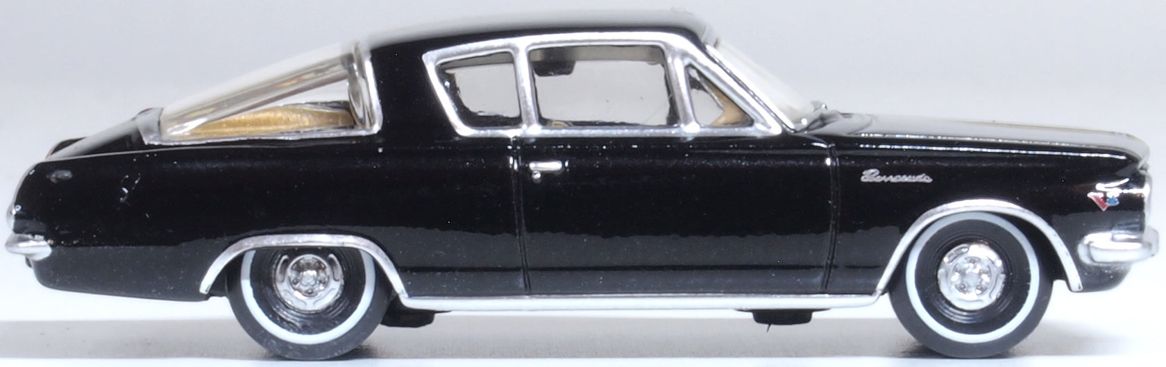 Oxford 87PB65004 HO 1965 Plymouth Barracuda Black Gold Oxford 87PB65004 HO 1965 Plymouth Barracuda Black Gold