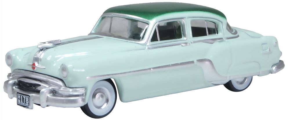 Oxford Diecast 1954 Pontiac Chieftain 4 Door Shannon Green/brookmere Green 1:87
