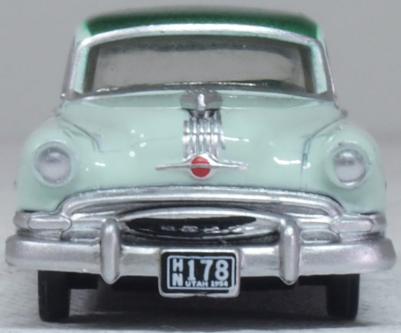 Oxford Diecast 1954 Pontiac Chieftain 4 Door Shannon Green/brookmere Green 1:87