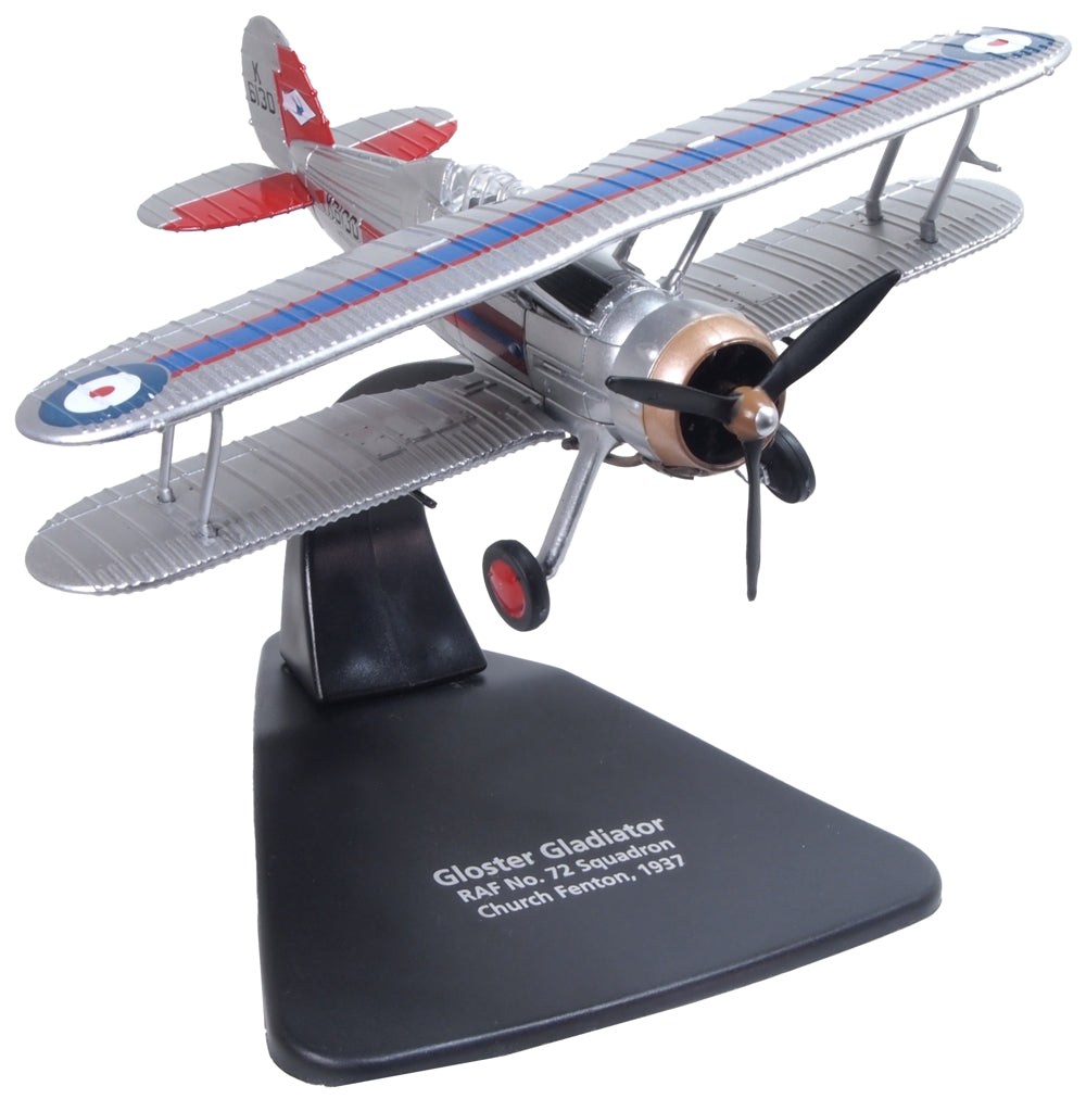 Gloster Gladiator - - Sběratelské modely tanků a letadel Gloster Gladiator - - Sběratelské modely tanků a letadel