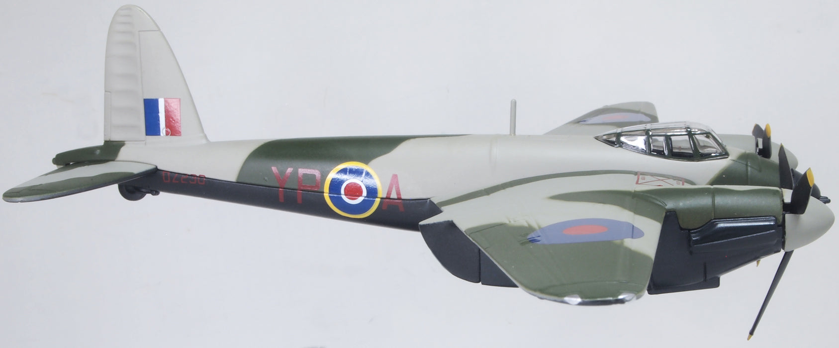 Oxford Diecast 1943 D H Mosquito NF MkII P.G.Wykeham-Barnes. Raf No.23 Sqn. Malta 1:72