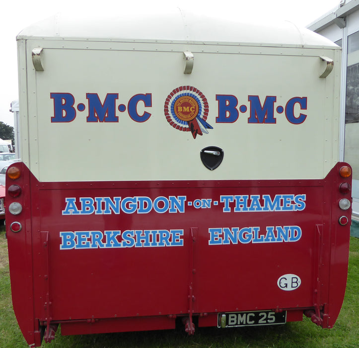 Oxford Diecast BMC Transporter Images 76BMC003 2014 Goodwood Fornt Rear