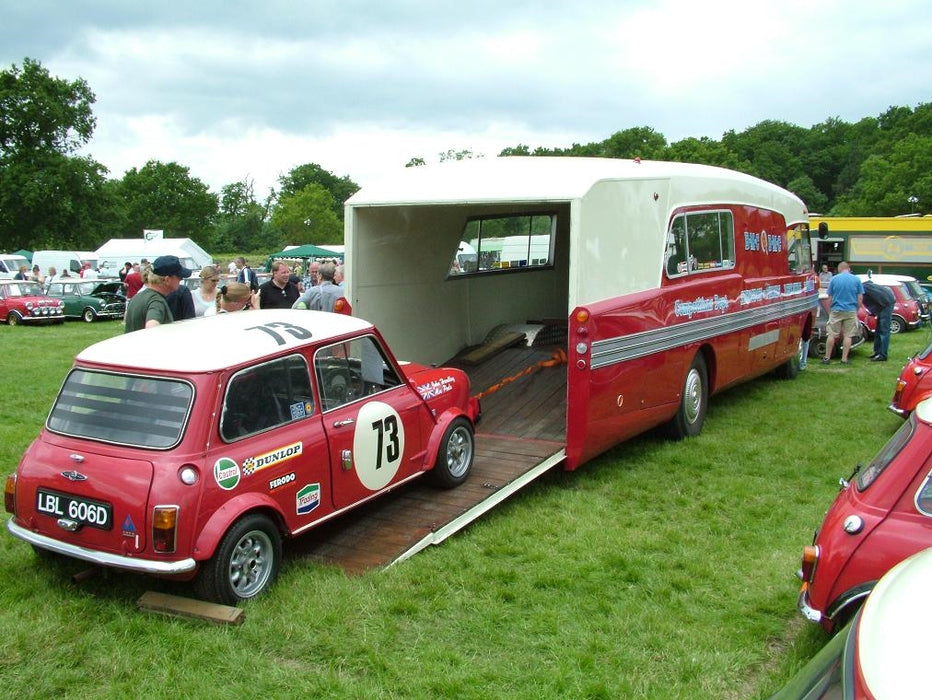 Oxford Diecast BMC Transporter Images 76BMC003 at show