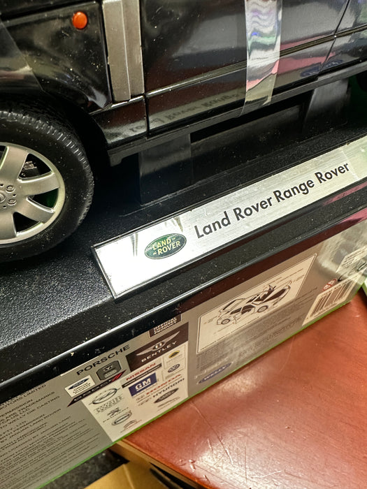 Welly Land Rover Range Rover 1:18_ Please read description.