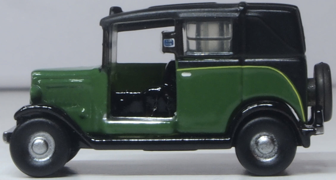 Oxford Diecast Austin Low Loader Taxi Green 1:148