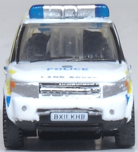 Model of the Land Rover Discovery 4 West Midlands Police by Oxford at 1:148 scale.