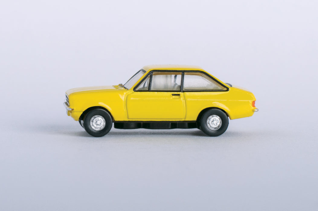 Oxford Diecast Ford Escort Mk2 Signal Yellow 1:148 Scale