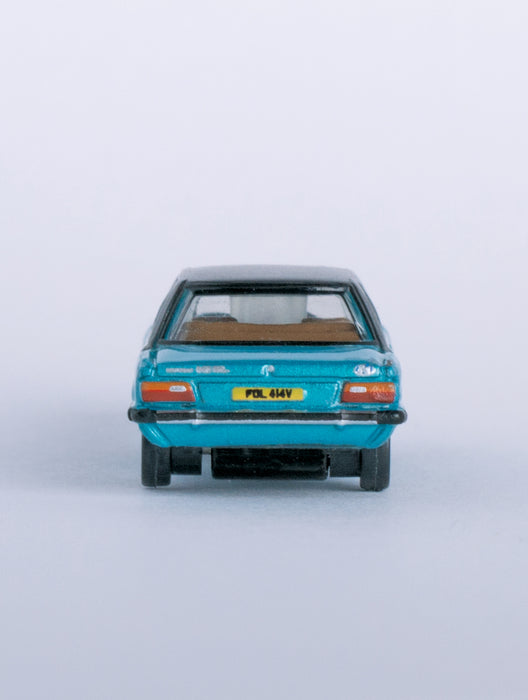 Oxford Diecast Ford Cortina Mk5 Cosmos Blue 1:148