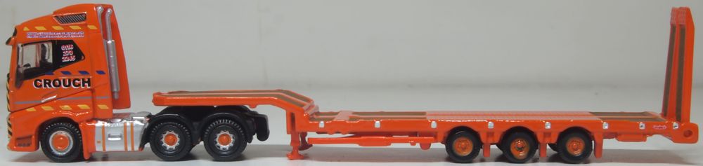 Oxford Diecast Volvo FH4 Semi Low Loader Crouch Recovery 1:148