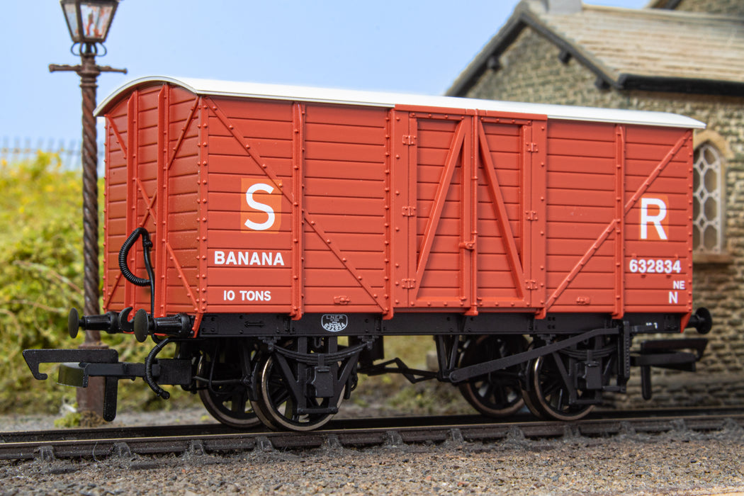 Oxford Rail GE Banana Van - Patched SR 632834 1:76