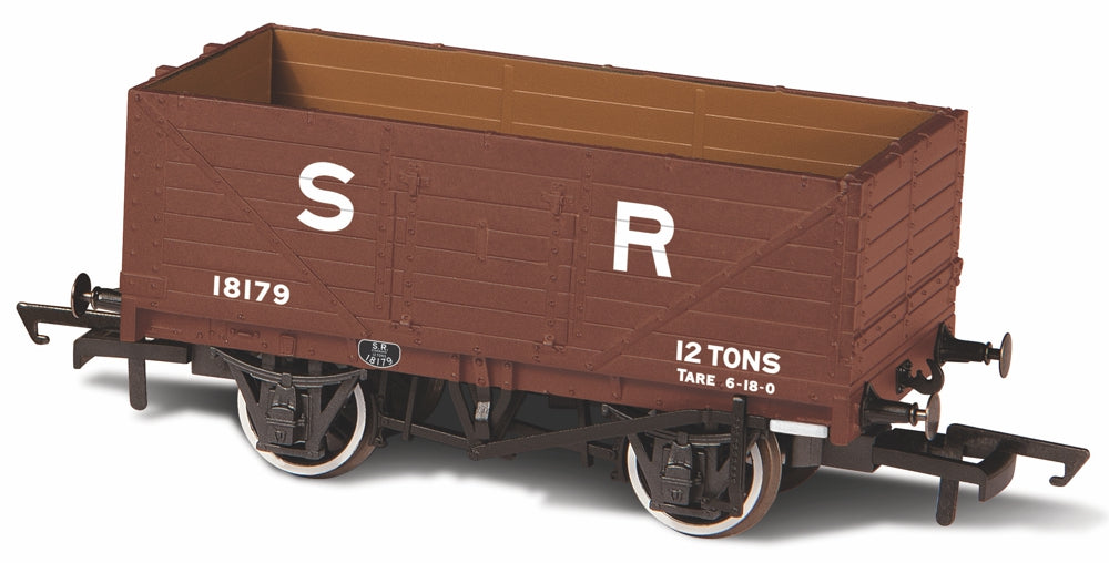 7 Plank Wagon SR18179 & £5 Box Van