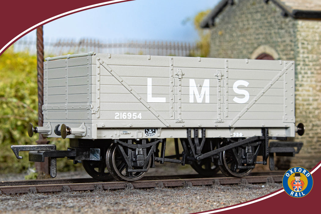 7 Plank Wagon LMS216954 with FREE LMS Flatbed Trailer