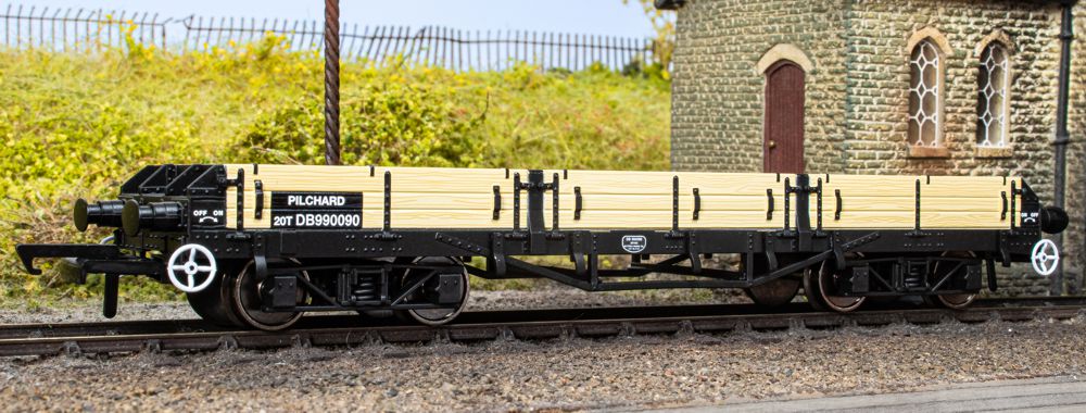 OR76J26003 Bundle with 3 x Banana Vans, 1 x 7 Plank Wagon and 2 x Pilchards