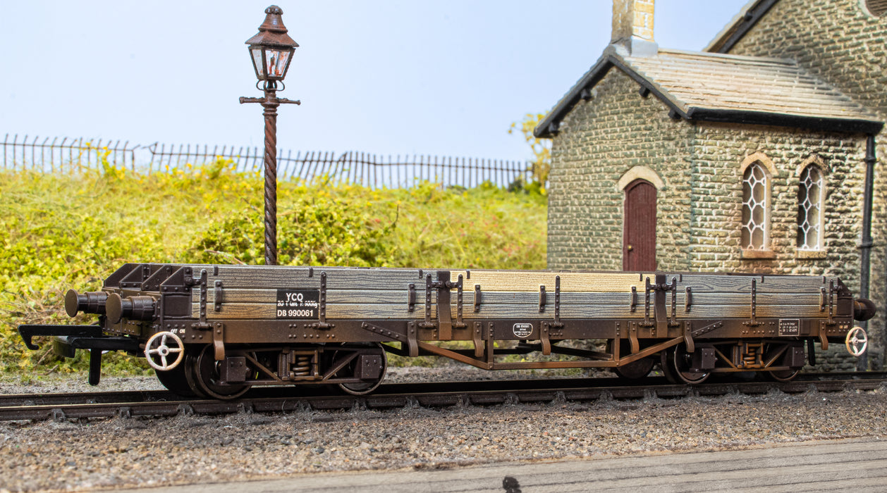 Oxford Rail Pilchard Wagon - BR Tops Weathered DB990061 1:76