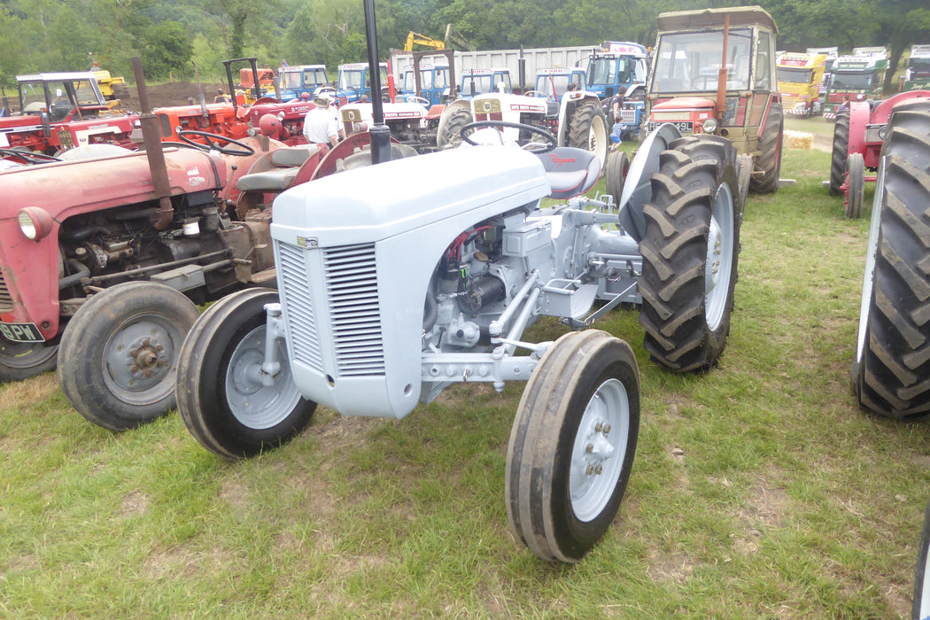 Oxford Diecast 76TEA001 - visisit to Neath Steam & Vintage Show 2023 in Field