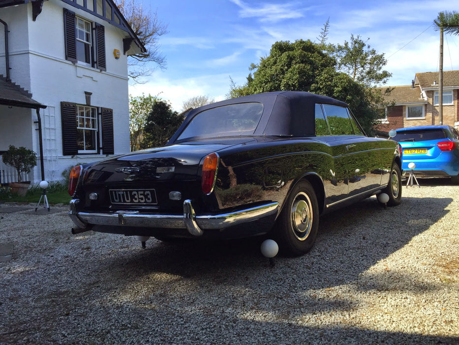 Oxford Diecast Rolls Royce Corniche Convertible Open Indigo Blue 43RRC001 1:43rd scale model scanned vehicle 4