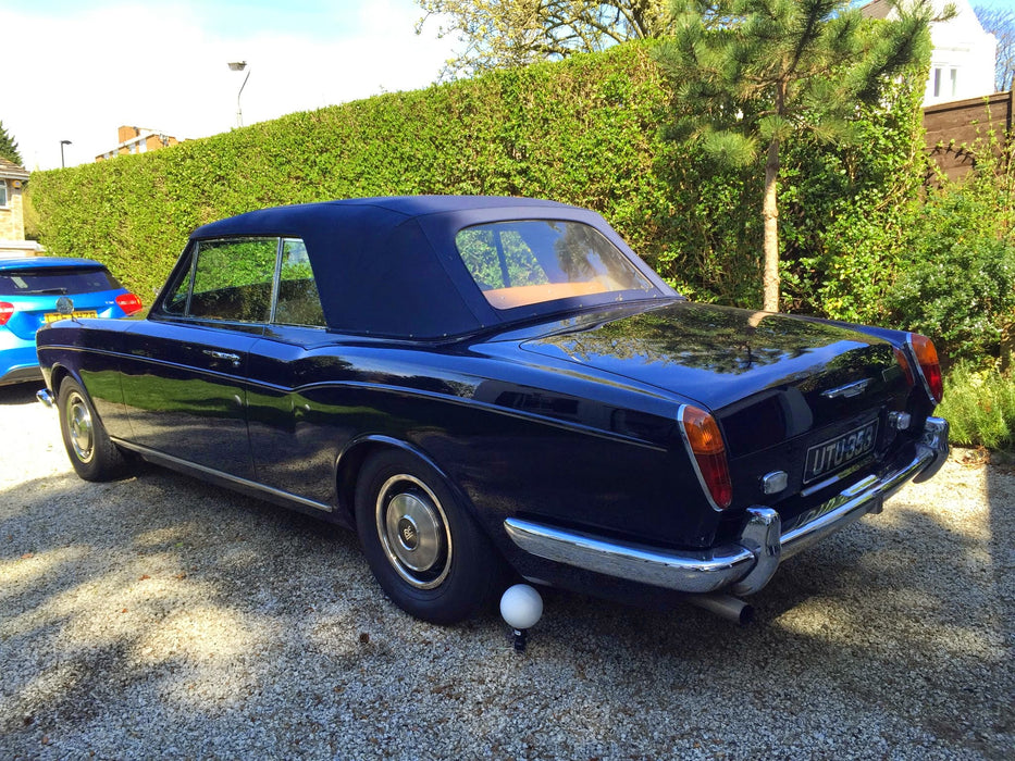 Oxford Diecast Rolls Royce Corniche Convertible Open Indigo Blue 43RRC001 1:43rd scale model scanned vehicle 2