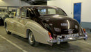 Oxford Diecast Rolls Royce Phantom V James Young Navy and Silver - 1:43 Scale 43RRP5001 Scanned Car Three Quarter View