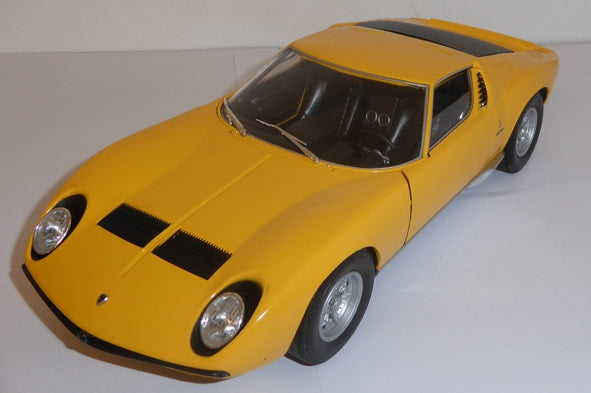 Welly Lamborghini Miura Yellow - 1:18 Scale 18017WYELLOW