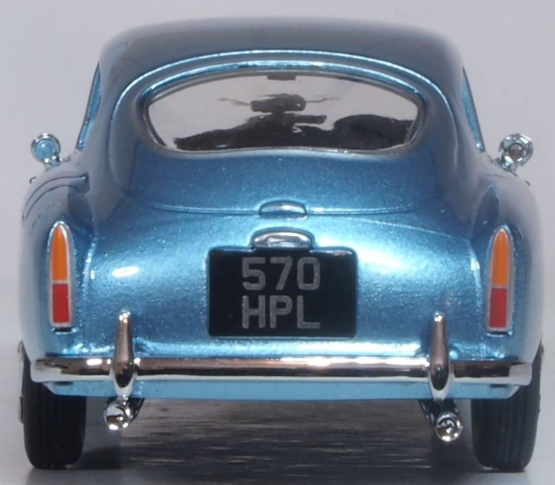 Oxford Diecast Aston Martin DB2 MKIII Saloon Elusive Blue