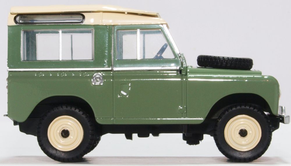 Oxford Diecast Land Rover Series IIA SWB Station Wagon Pastel Green 43LR2AS003