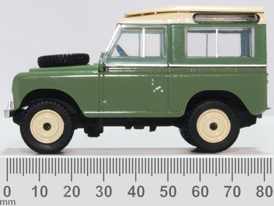 Oxford Diecast Land Rover Series IIA SWB Station Wagon Pastel Green 43LR2AS003
