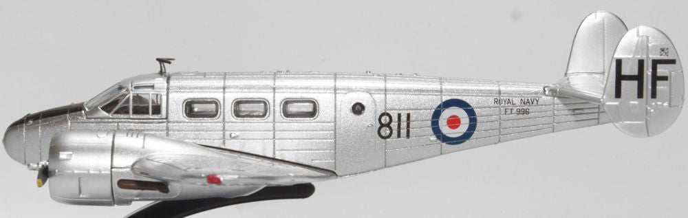 Oxford Diecast Twin Beech - Ft996-811-HF 728 Squadron RNAS Hal Far 72BE002