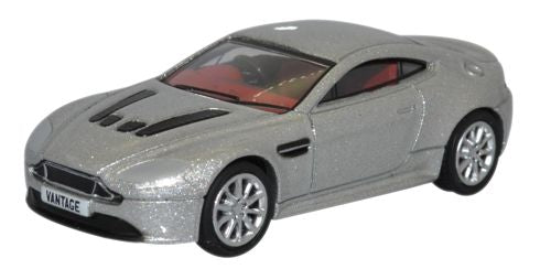 Oxford Diecast Aston Martin V12 Vantage S Lightning Silver 76AMVT002