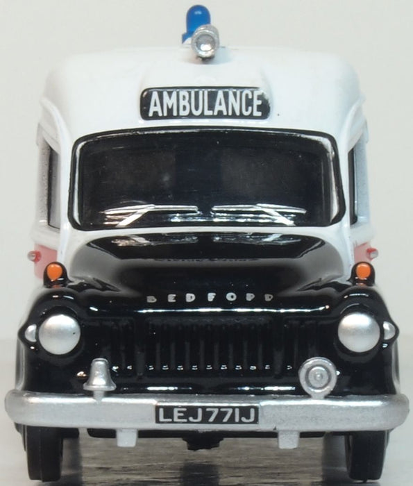 Oxford Diecast Aberystwyth Bedford J1 Ambulance