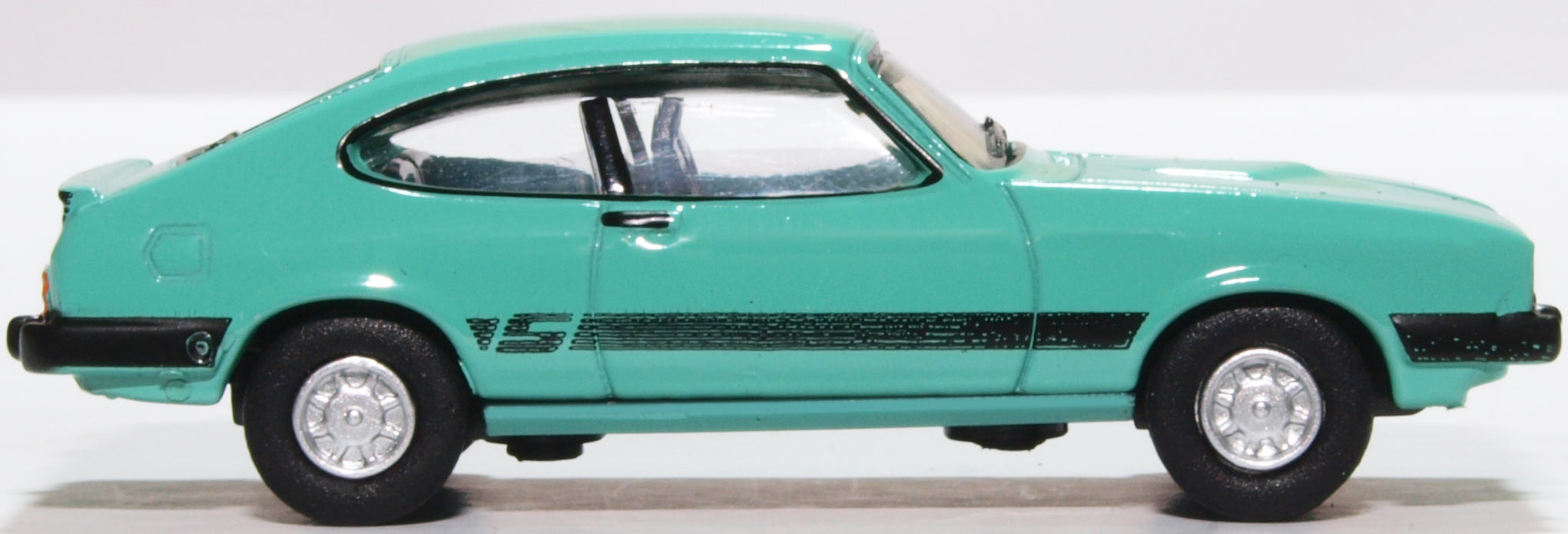 Oxford Diecast Ford Capri MKIII Peppermint Sea Green 76CAP009