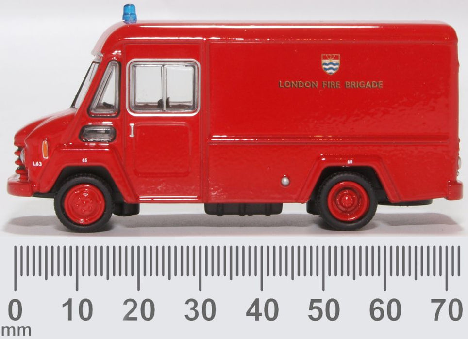 Oxford Diecast Commer Walk Thru London Fire Brigade 76CWT003