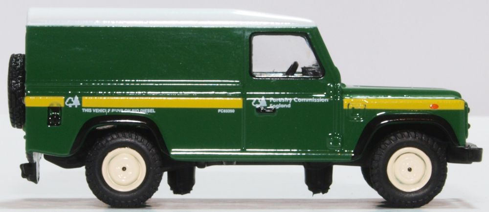Oxford Diecast Forestry Commission Land Rover Defender 1:76 76DEF017