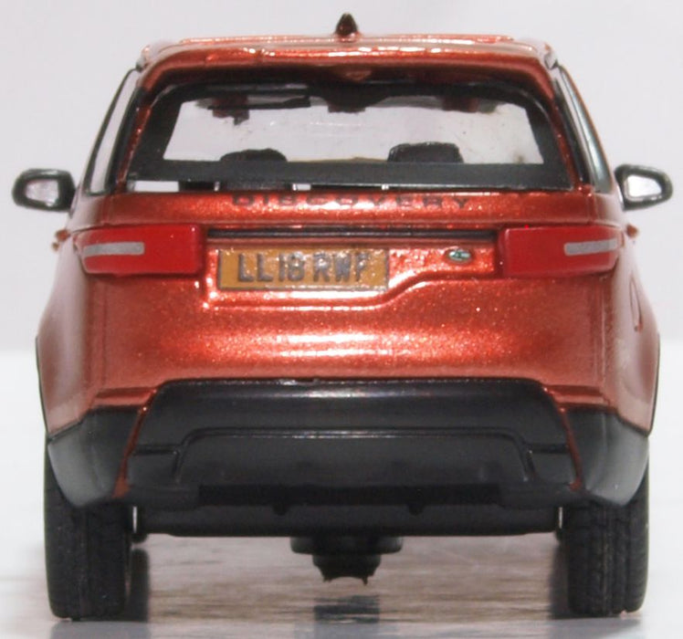 Oxford Diecast Namib Orange Land Rover Discovery 5 76DIS5004