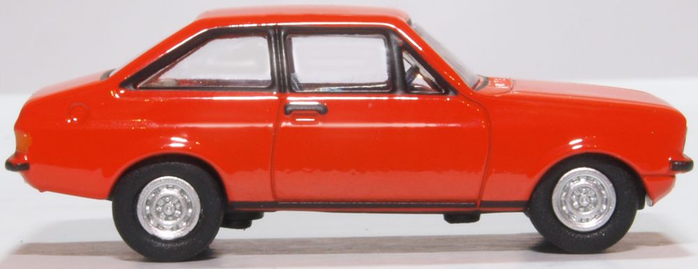 Oxford Diecast Ford Escort Mk2 Tango 1:76 Scale 76ESC001