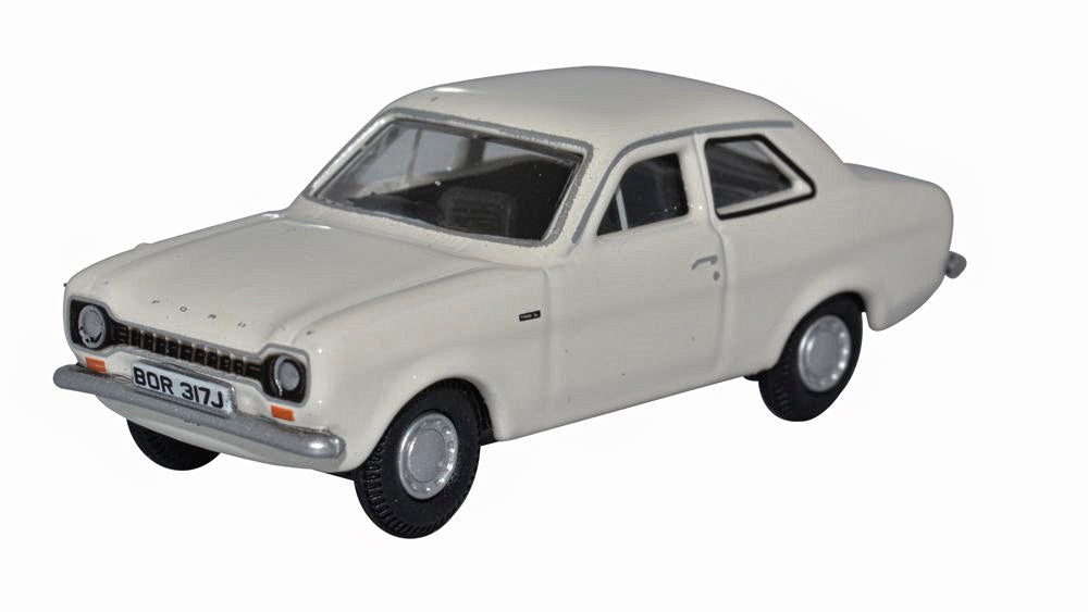 Oxford Diecast Ermine White Ford Escort Mk1 76FE003