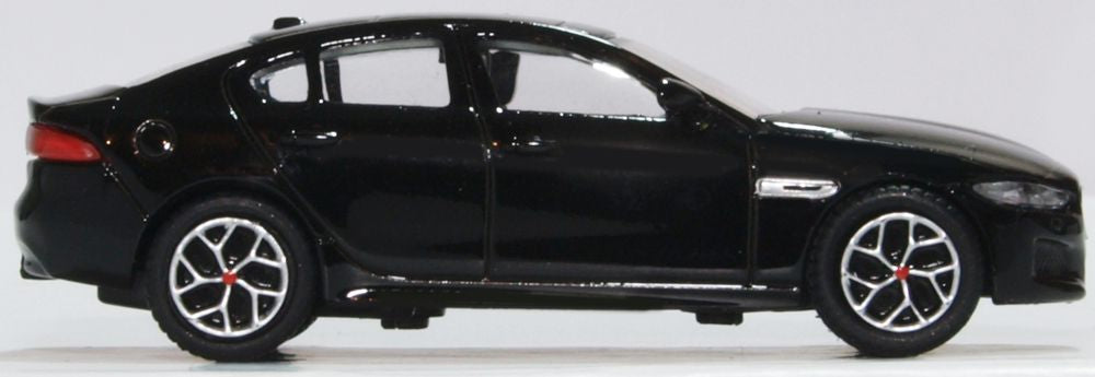 Oxford Diecast Jaguar XE Narvik Black 76JXE003