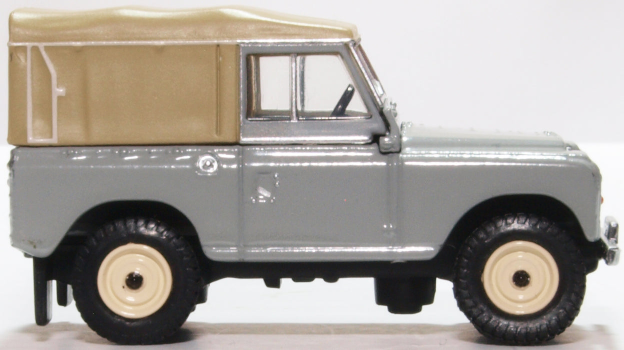 Oxford Diecast Land Rover Series III Canvas Mid Grey 76LR3S003