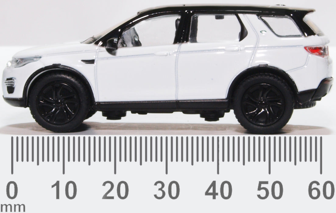 Oxford Diecast Land Rover Discovery Sport Fuji White 76LRDS003