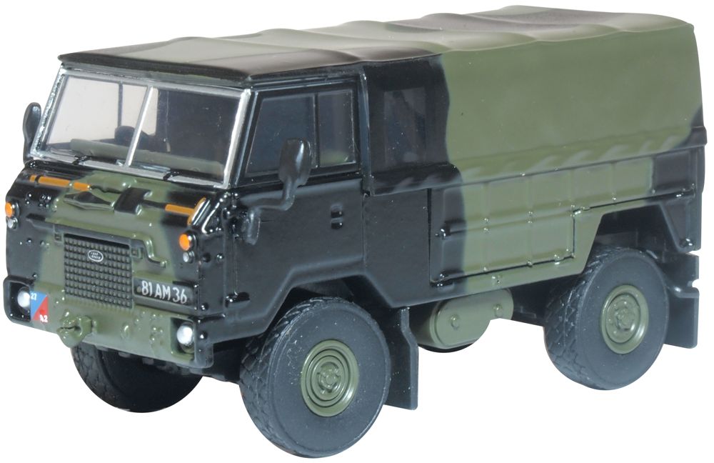 Oxford Diecast No 27 Squadron RAF Leuchars Land Rover FC GS