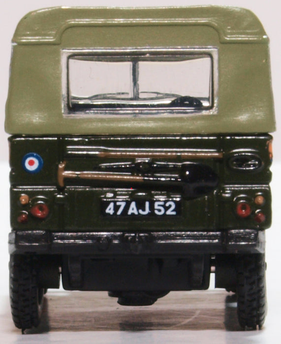 Oxford Diecast Land Rover Lightweight Canvas RAF Police 76LRL007