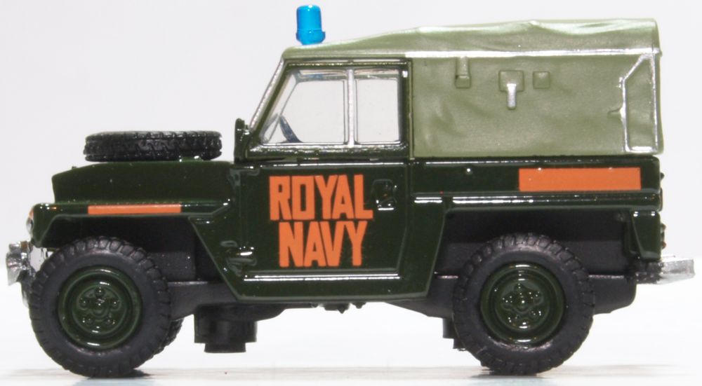 Oxford Diecast Royal Navy Land Rover Lightweight 76LRL009