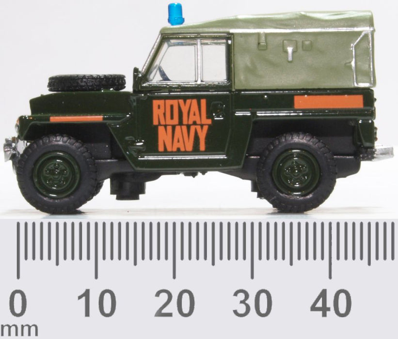 Oxford Diecast Royal Navy Land Rover Lightweight 76LRL009