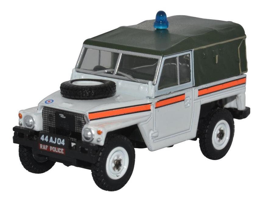 Oxford Diecast RAF Police, Akrotiri Land Rover Lightweight 76LRL010
