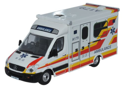 Oxford Diecast Mercedes Ambulance Hong Kong  - 1:76 Scale 76MA005