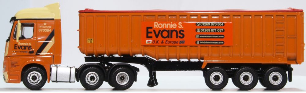Oxford Diecast Mercedes Actros SSC Tipper Ronnie S Evans 76MB008