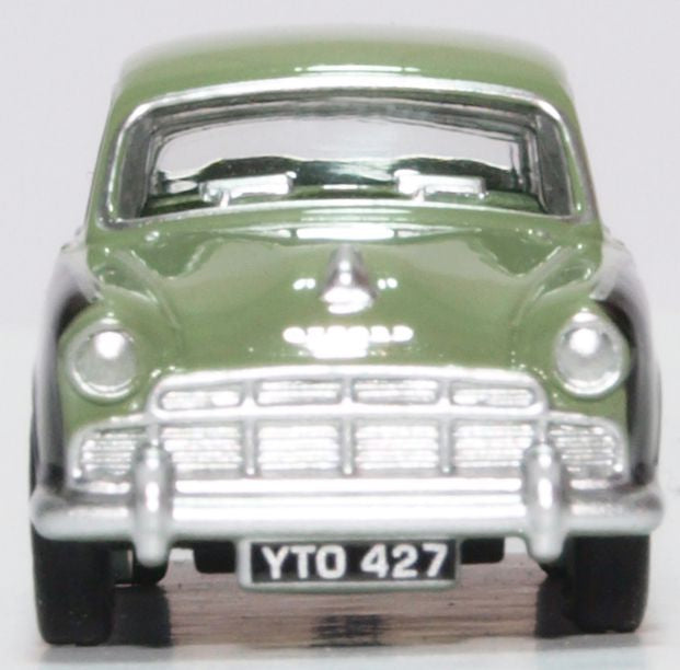 Oxford Diecast Morris Oxford III Sage Green Twilight Grey 76MO007