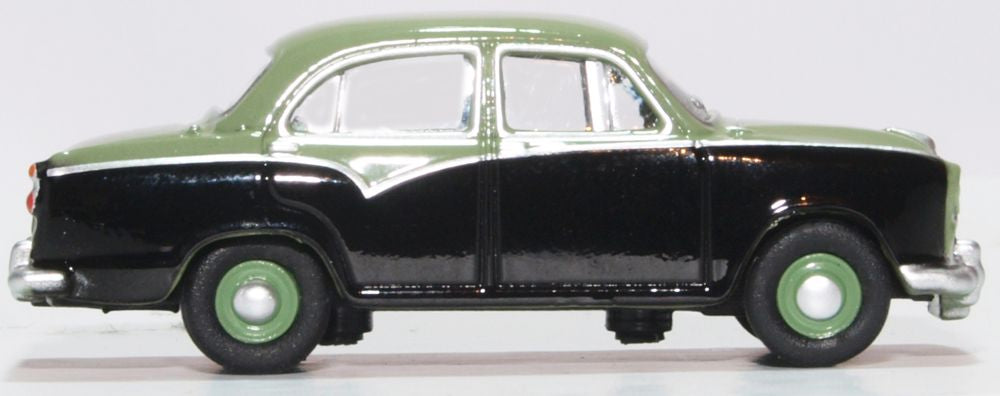 Oxford Diecast Morris Oxford III Sage Green Twilight Grey 76MO007