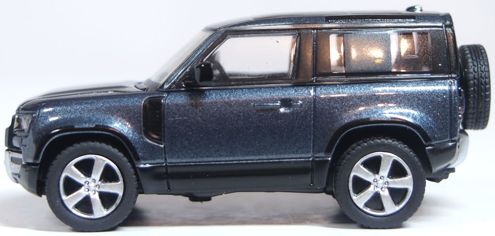 Oxford Diecast New Defender 90 Tasman Blue