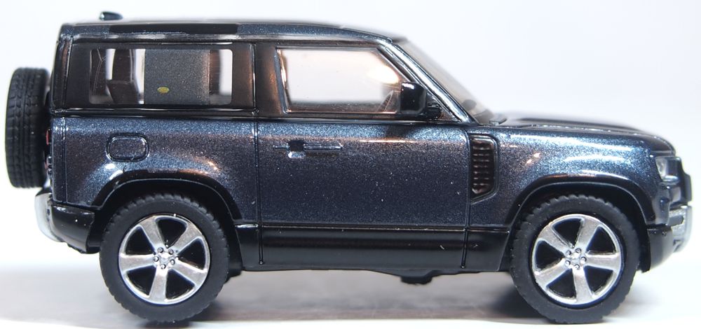 Oxford Diecast New Defender 90 Tasman Blue