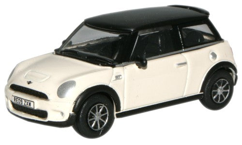 Oxford Diecast Pepper White New Mini - 1:76 Scale 76NMN002